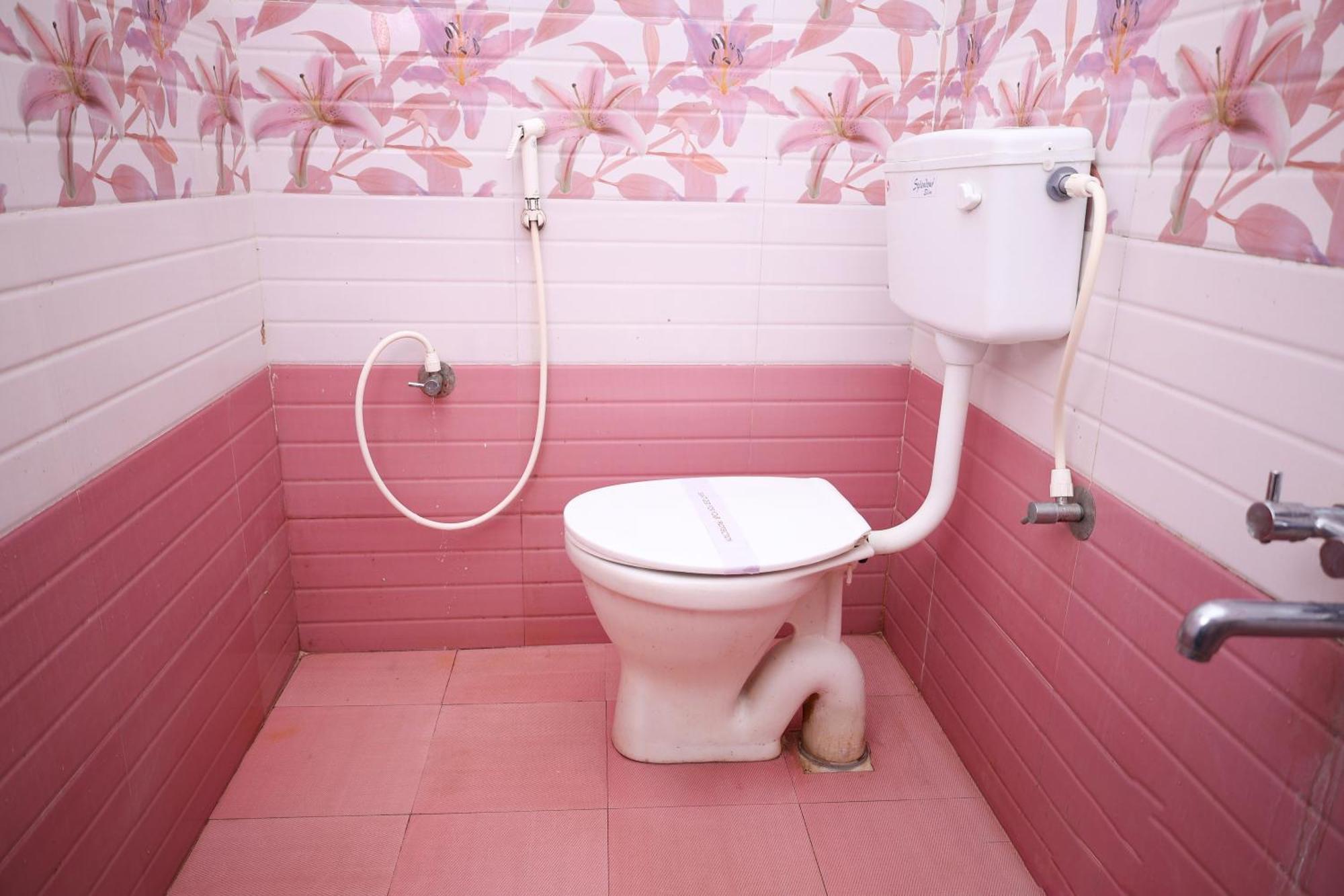 ホテル The Club House ポンディシェリ エクステリア 写真